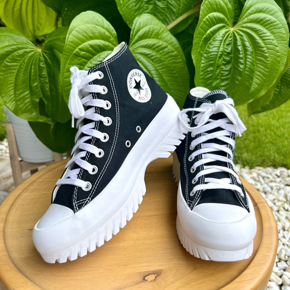 🤍🖤Convers 🖤🤍Great day🤍🖤New - Picture 1 of 6